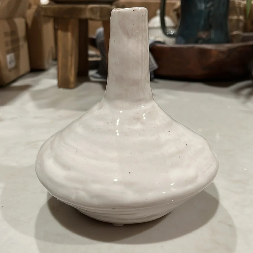 White Ceramic Pointed Top Organic Vase / NEW